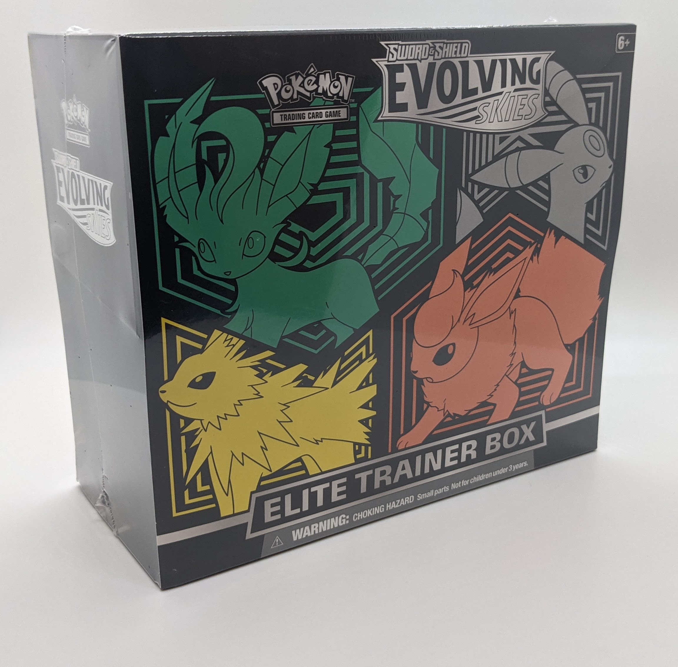 Evolving Skies Elite Trainer Box (Leafeon/Umbreon/Jolteon/Flareon ...