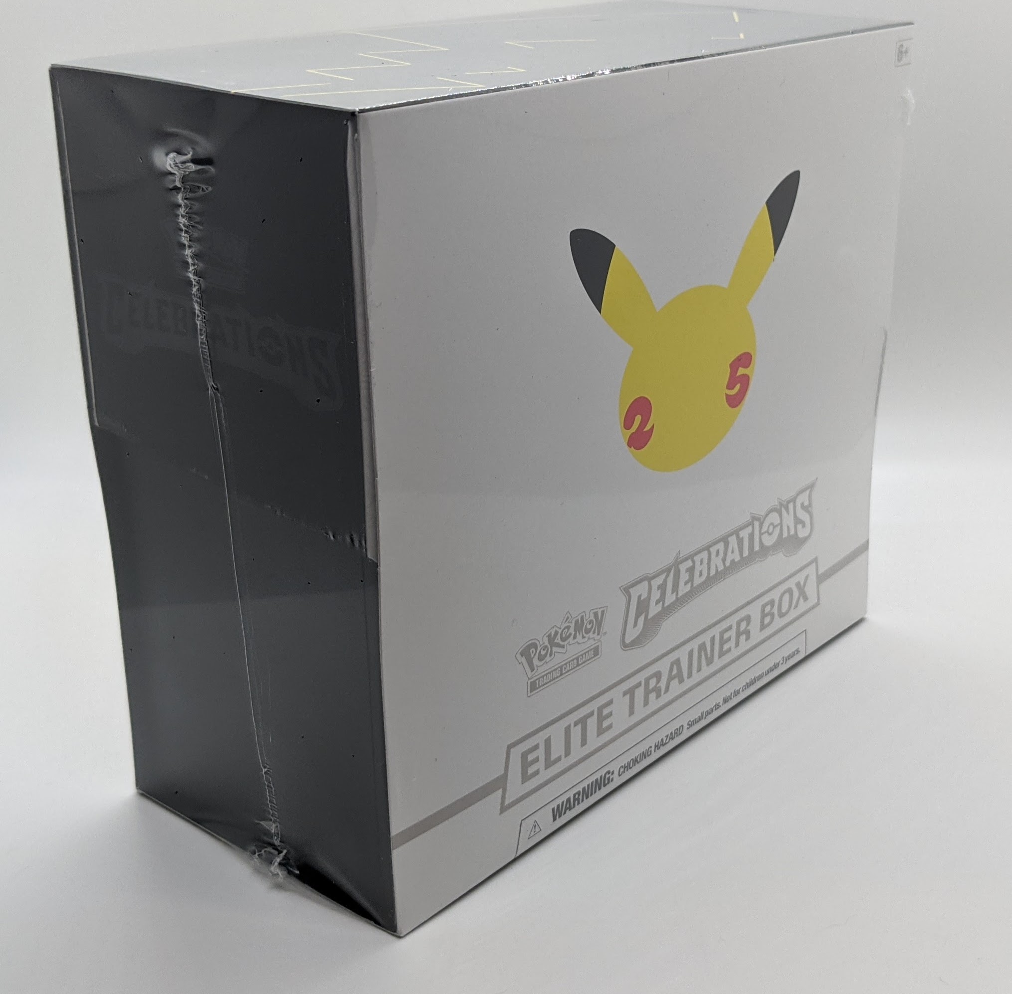 Celebrations Elite Trainer Box - MIDI Gaming TCG
